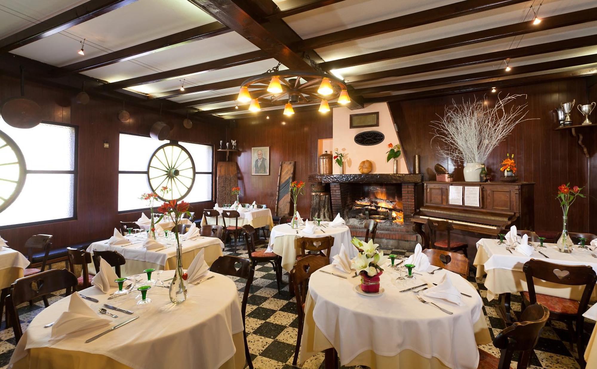 Hotel Restaurant Pavillon Carina 加普 外观 照片